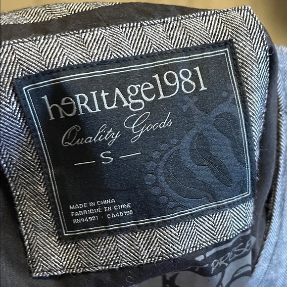 Heritage 1981 Charcoal Gray Men's Vest - Picture 2 of 2